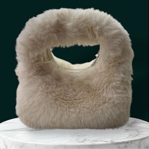 Forever 21 Chic Faux Fur Handbag in Off White